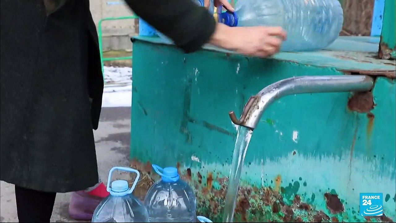 Face à la crainte d'une invasion, Kiev invite à ignorer les "prédictions apocalyptiques"