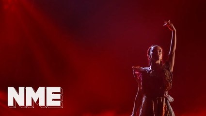 FKA Twigs performs 'Cellophane' at NME Awards 2020