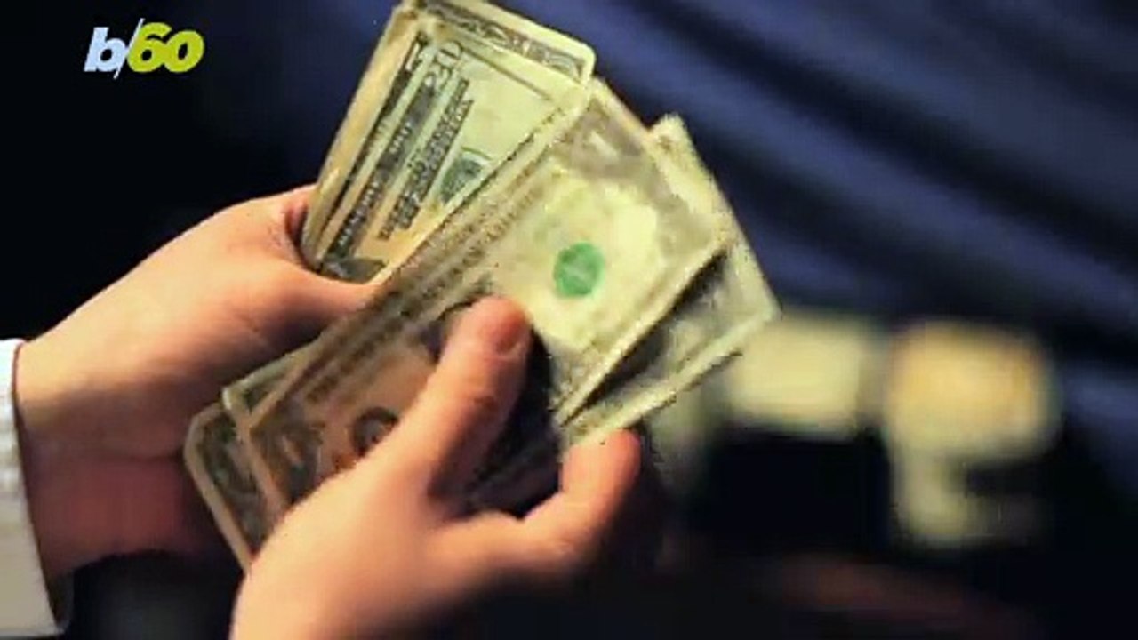 Americans are Living Paycheck to Paycheck
