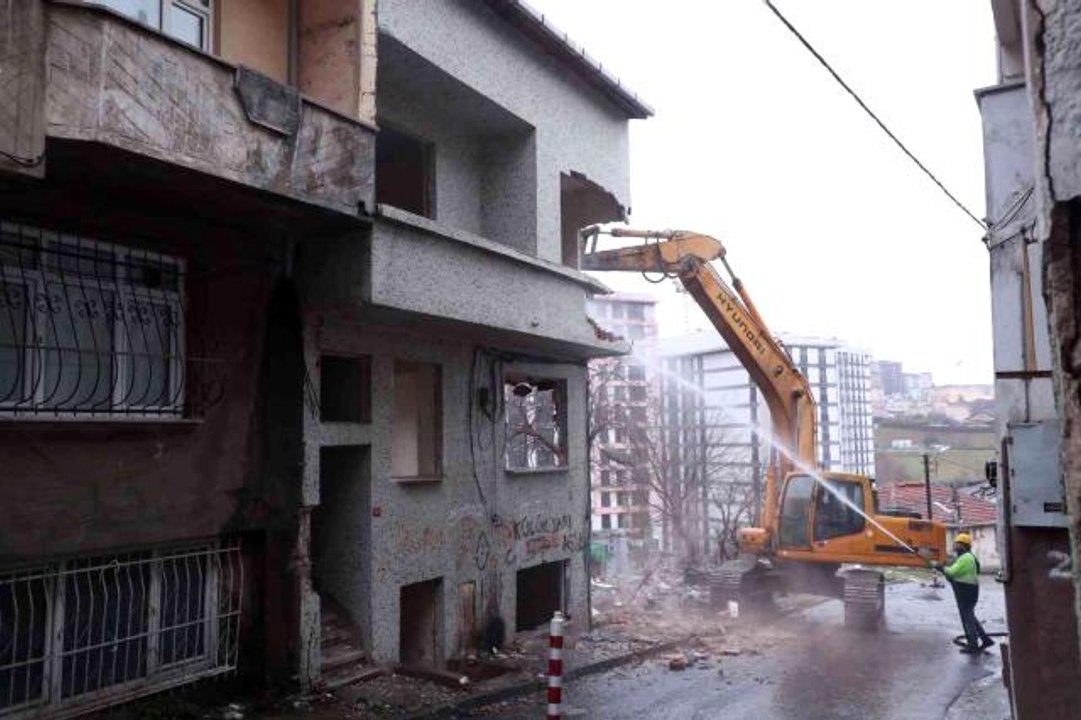 Gaziosmanpaşa'da kentsel dönüşüm çalışmaları hız kesmeden devam ediyor