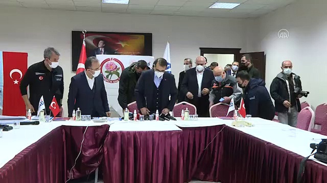 Enerji Bakanı Dönmez'den Isparta açıklaması: Bir hafta boyunca okuma işlemi yapılmayacak, faturaların tahsilatını da bir ay süreyle erteliyoruz