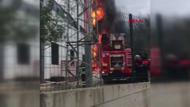 Son dakika haberi! Giresun'da fakülte çatısında yangın (2)