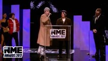 Slaves win Best Music Video - VO5 NME Awards 2017
