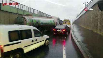 İstanbul arızalara doymuyor! CHP'li İBB'ye ait su tankeri yolda kaldı vatandaş mağdur oldu