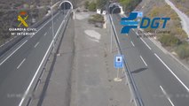 Un conductor circula 8 kilómetros en dirección contraria por la autovía para evitar un control