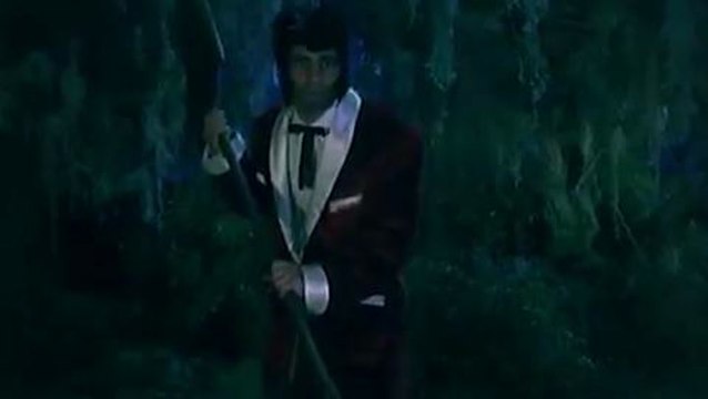 Foo Fighters' Dave Grohl On The Story Behind 'Everlong' And Its Unforgettable Music Video