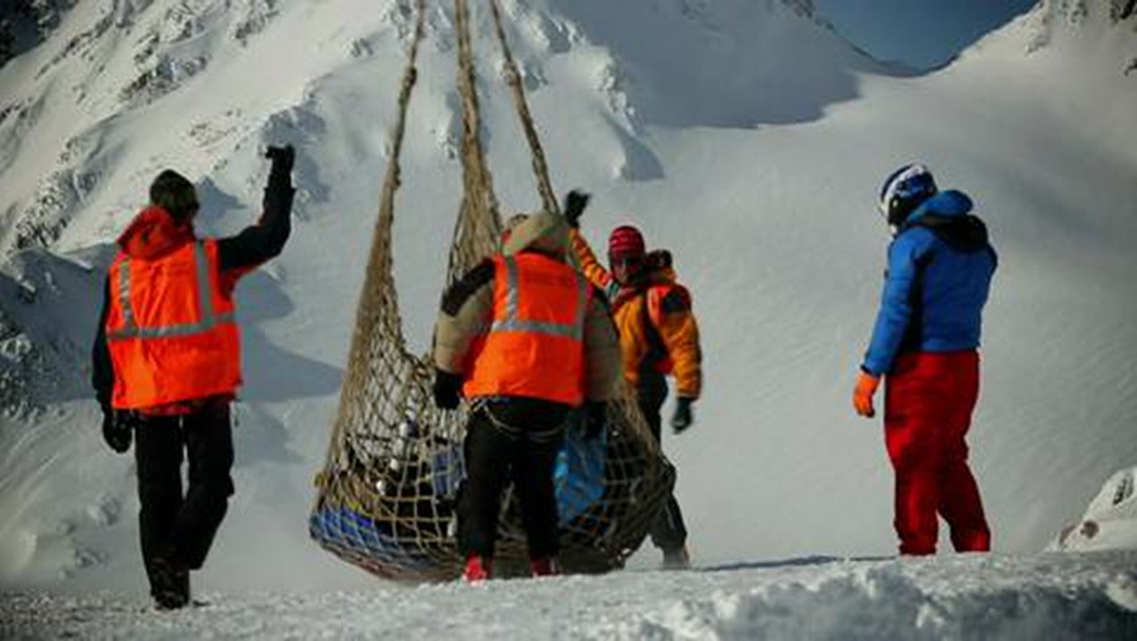 Everest Featurette - First Look