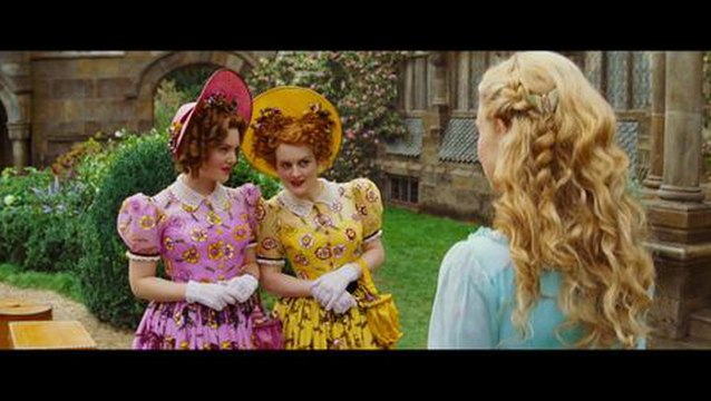 Cinderella Exclusive Interview With Kenneth Branagh & Holliday Grainger
