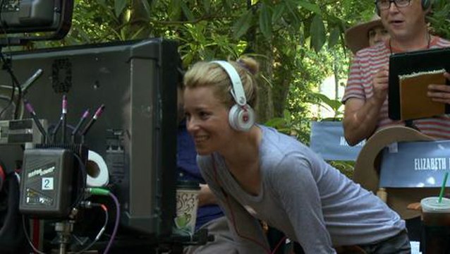 Pitch Perfect 2 Exclusive Interview with Rebel Wilson & Elizabeth Banks