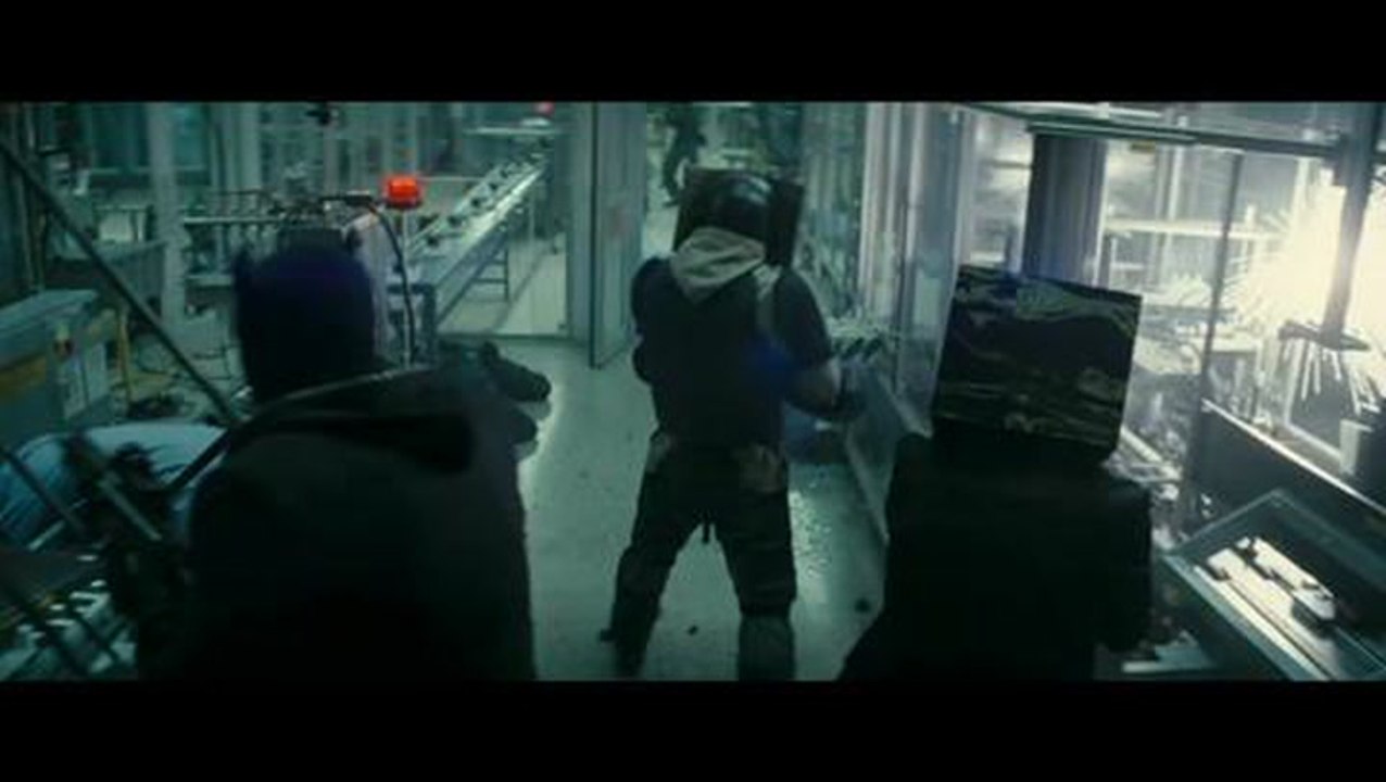 Suicide Squad MovieBites - Cara Delevinge on Su...