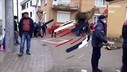 Balıkesir'de feci olay! Kanal açıcının altında kaldı