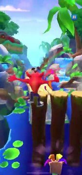 Inferno Ant Drone Battle Run Gameplay On Upstream - Crash Bandicoot: On The Run!