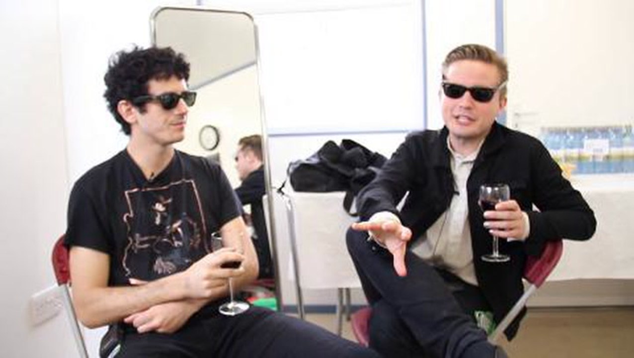 Merchandise's Carson Cox - I Speak To The Spirit World When I Play