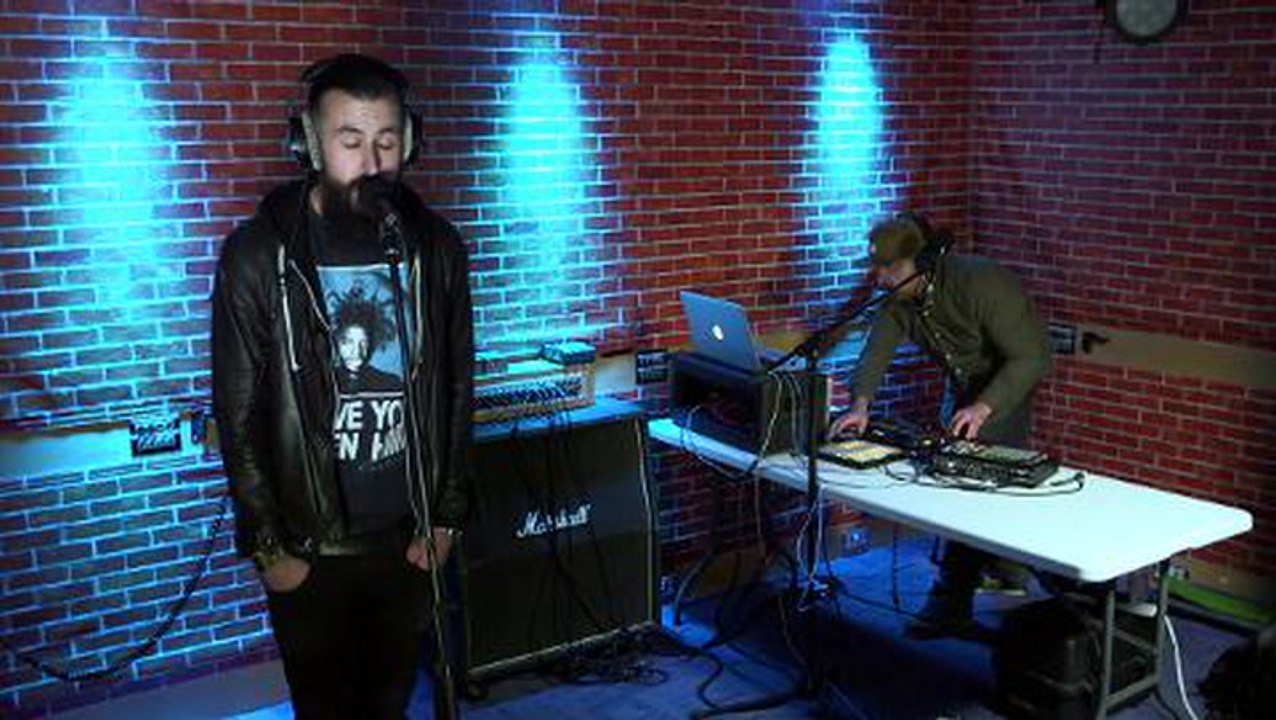 XFM Presents Ford SYNC: Dan Le Sac Vs Scroobius Pip - Nightbus Sleepers
