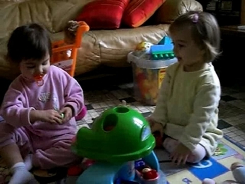 Videos photos amauryne et ninon 005.MOV