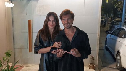 Bipasha Basu Karan Singh Grover चिल करते दिखे यहां ; Watch video | FilmiBeat