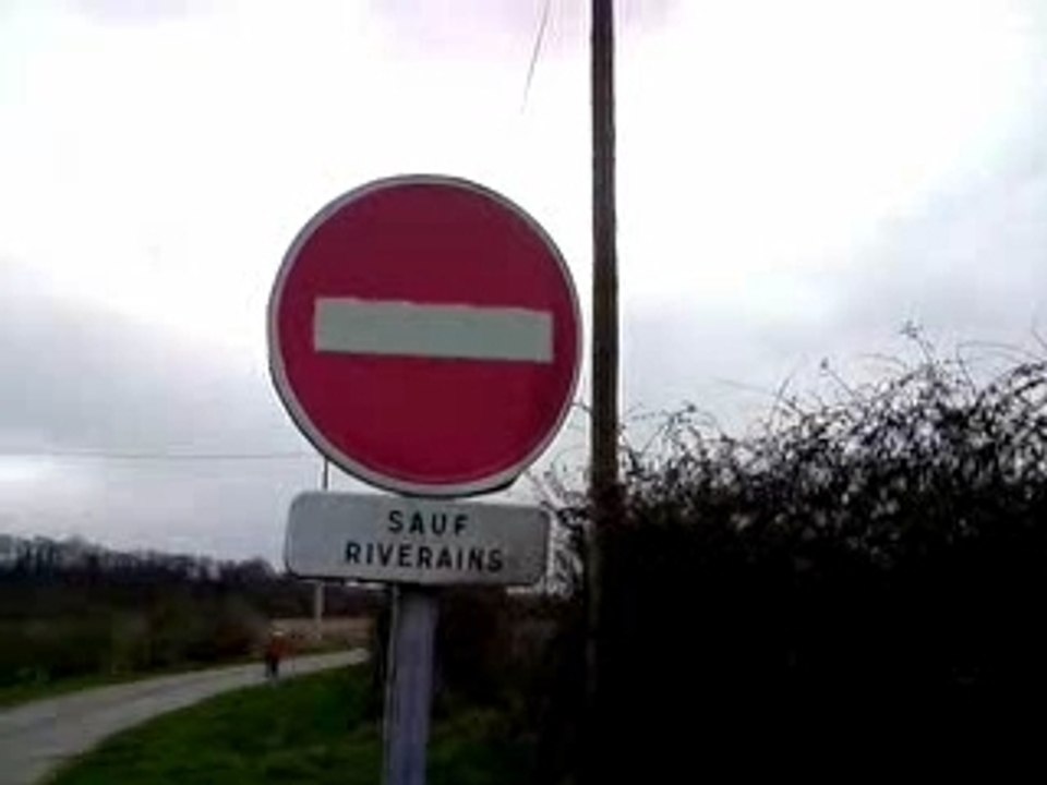 Etrange panneau