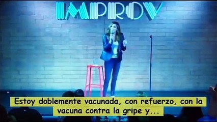 L'humoriste canadienne pro-vax Heather McDonald se sent intouchable et s'effondre sur scène !