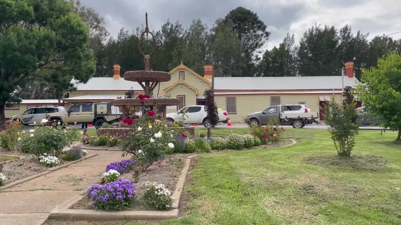 Central Western Daily - December 2021 - COVID testing at Molong