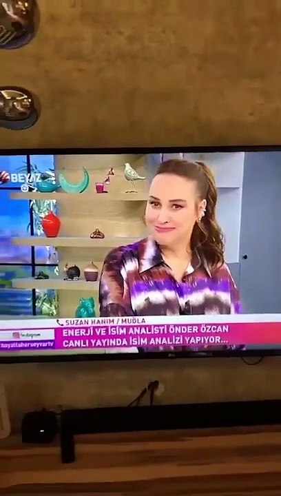 Beyaz TV'de ''bir garip'' canlı yayın: ''İhlas suresi okunmuş baklava yedirin''
