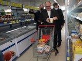 Sivas Belediye Başkanı Bilgin, gıda ürünlerindeki KDV indirimini denetledi