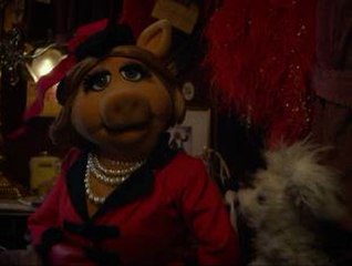 Muppets Most Wanted: Clip - Keeping Up Appearances