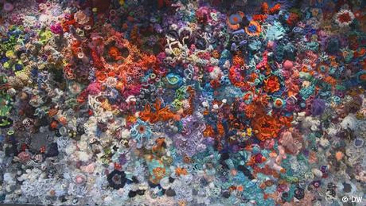 Korallenriffe in Handarbeit