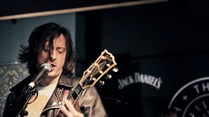 Carl Barât & The Jackals perform 'A Storm Is Coming' live at The Macbeth