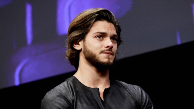 GALA VIDEO - Le temps passe si vite... : Rayane Bensetti bouleversant lors d’un hommage à son défunt père