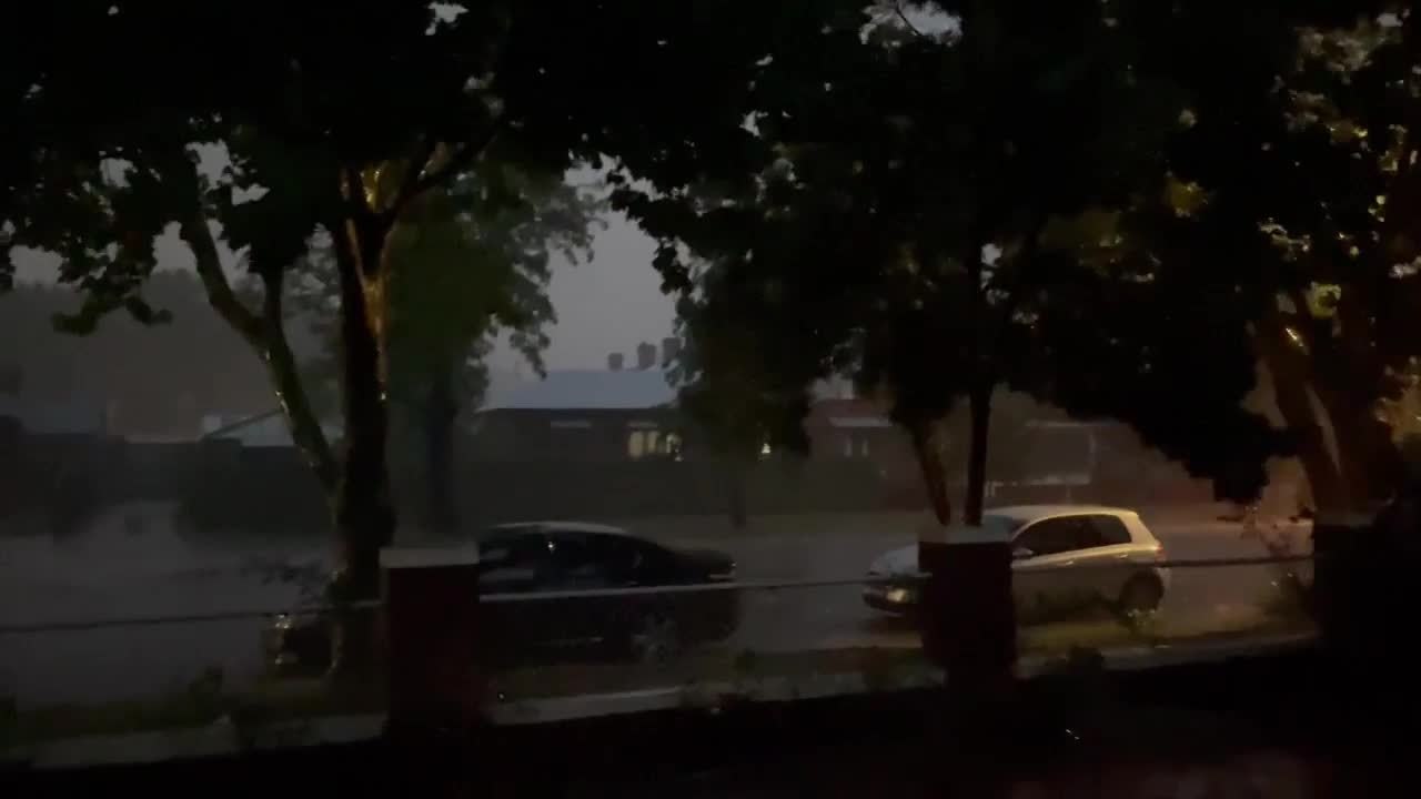 Storm in Central Wagga, footage by Daisy Huntly | January 5 2022 | The Daily Advertiser