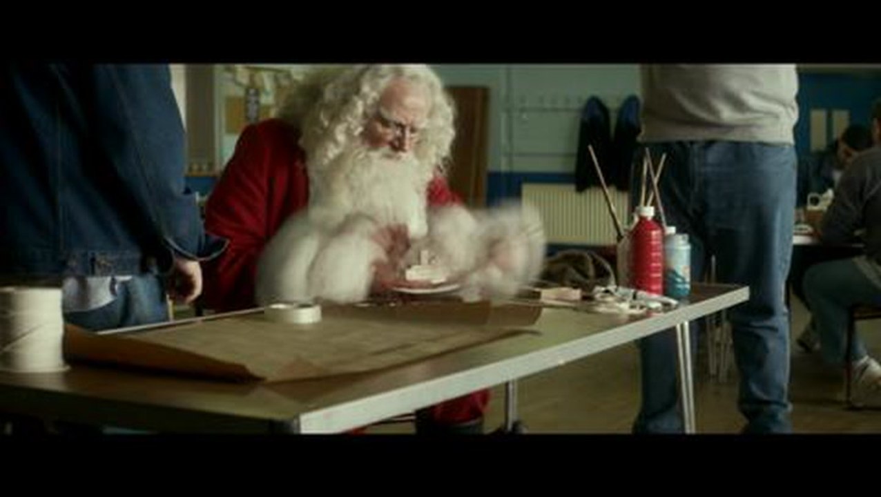 Get Santa Exclusive Interview With Christopher Smith, Rafe Spall & Kit Connor