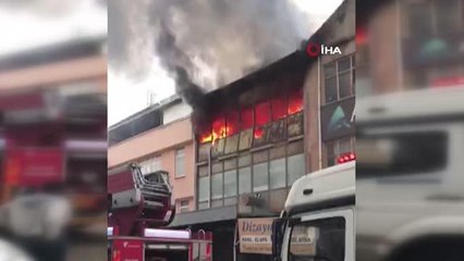 Koltuk imalathanesi alev alev yandı