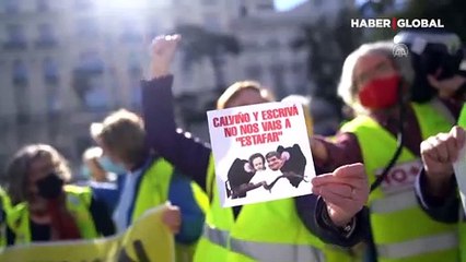 Emeklilerden "La Casa de Papel" kostümlü eylem