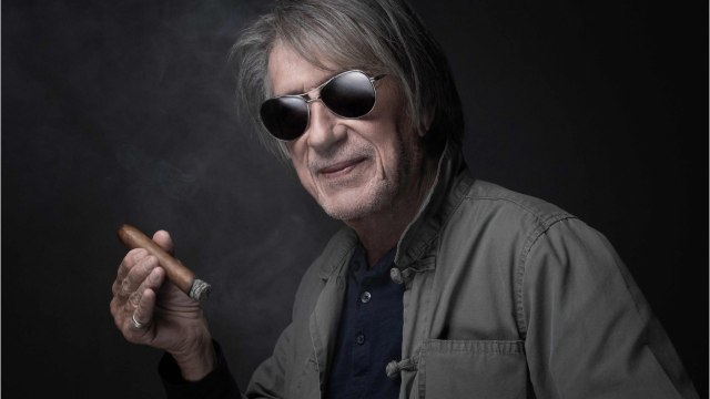 VOICI - Jacques Dutronc : le chanteur mis à l'honneur lors des Victoires de la Musique