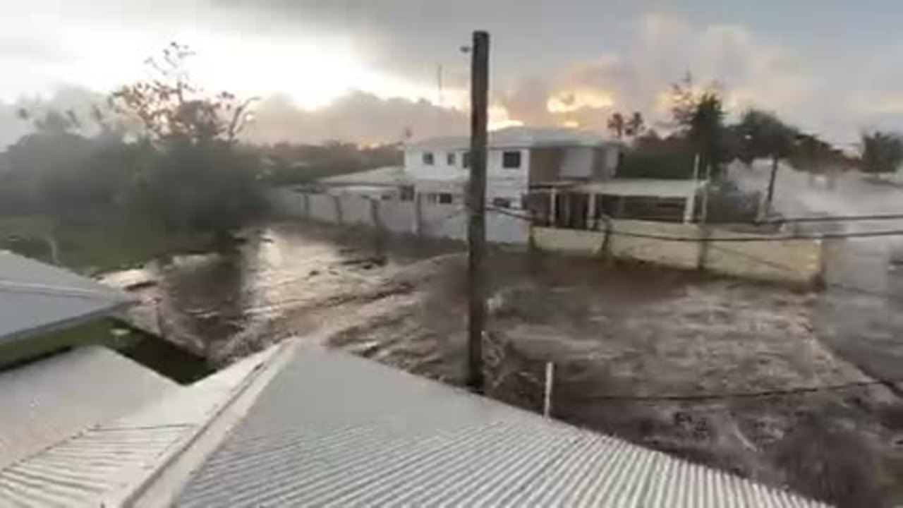 Tsunami warning issued for Tonga after underwater volcanic eruption | January 15, 2022 | ACM