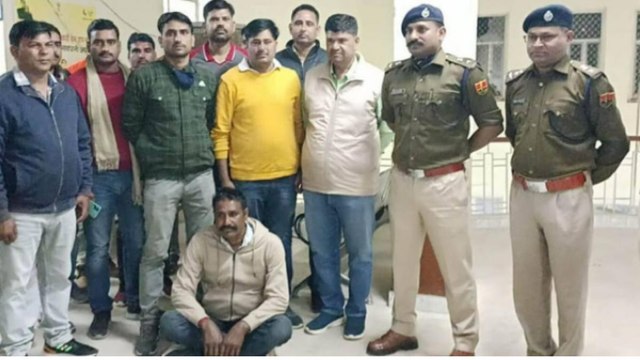 Chambal's most wanted dacoit surrendered or apprehended?