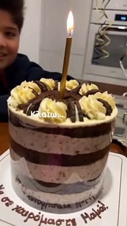 Φαίη Σκορδά: Συγκινημένη με την έκπληξη που την περίμενε στο σπίτι από τους γιους της1