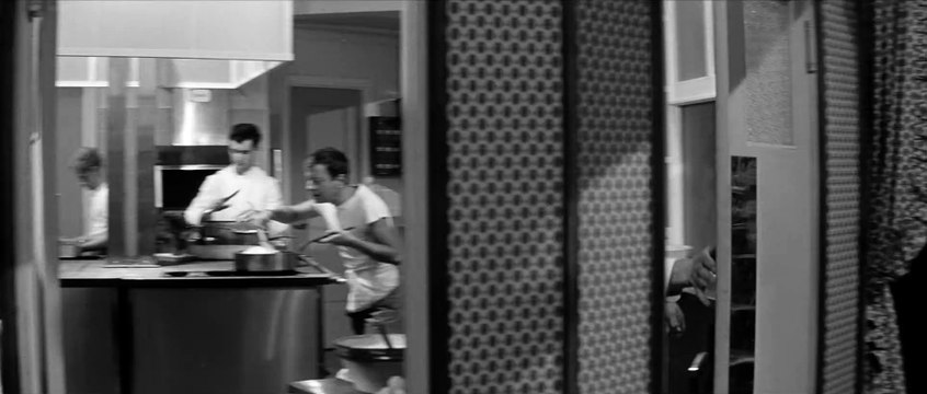 LA CUISINE AU BEURRE Film - Extrait avec Fernandel et Bourvil - Retour au restaurant