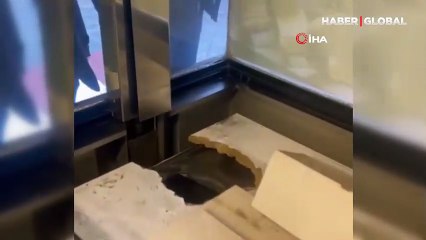 Akıl almaz hırsızlık! Dere yatağından girip altın dolu kasayı çaldılar