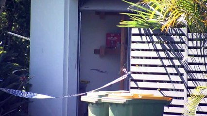 Burnt body found at Gold Coast as police quiz second man with burns