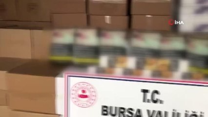 Jandarma ekiplerinin durdurduğu araçtan 2 ton kaçak tütün ele geçirildi