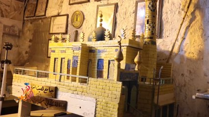 فنان عراقي يهوى صناعة المجسمات التراثية