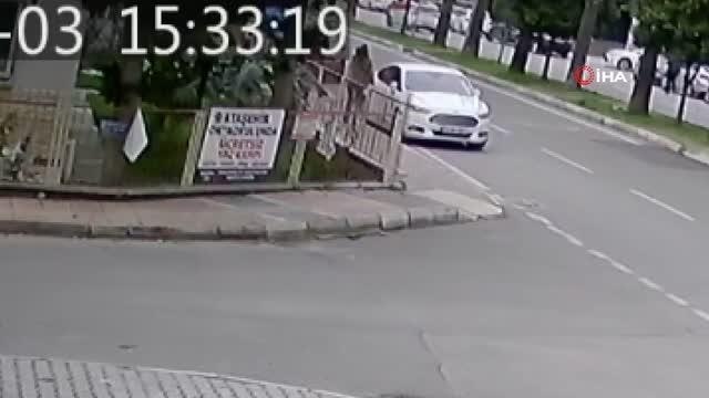 Görüntülü görüşme esnasında kız kapkaça uğradı... Genç kızın hırsızın peşinden böyle koştu