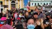Porto Riko’da kamu çalışanları maaş zammı için sokağa indi