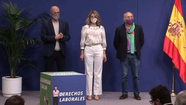 Gobierno y sindicatos pactan subir el SMI a 1.000 euros sin la CEOE