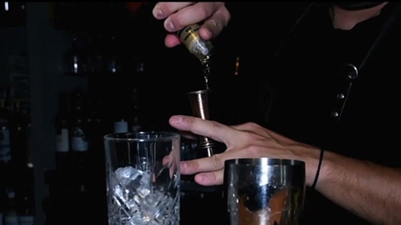 COCKTAIL BY NIGHT