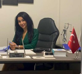 BEŞİKTAŞ'TA KADIN AVUKATI 'ABLA BAKAR MISIN' DEDİKTEN SONRA VURDU