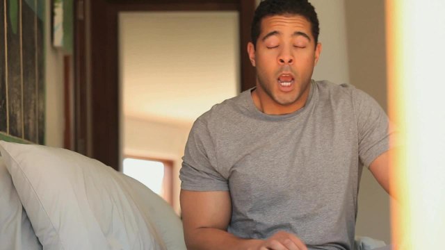 Pourquoi s'étire-t-on au réveil ?