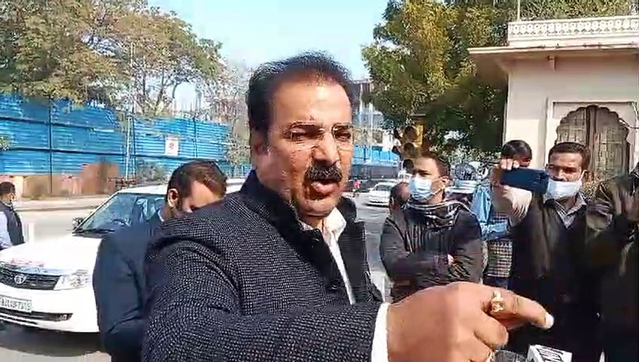 रीट मामले पर बोले खाचरियावास, भाजपा में दम है तो सदन में मंत्रियों पर आरोप लगाकर दिखाएं