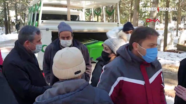 Şaşkına çeviren olay! Tabut 1 saat musalla taşında bekletildi